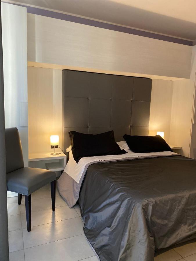 Victoria Hotel بوميليانو داركو المظهر الخارجي الصورة