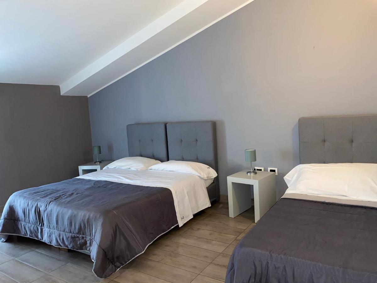 Victoria Hotel بوميليانو داركو المظهر الخارجي الصورة