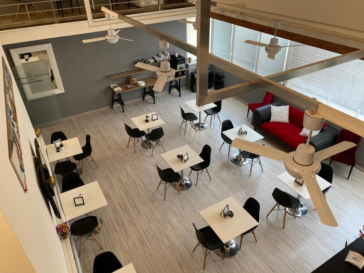 Victoria Hotel بوميليانو داركو المظهر الخارجي الصورة