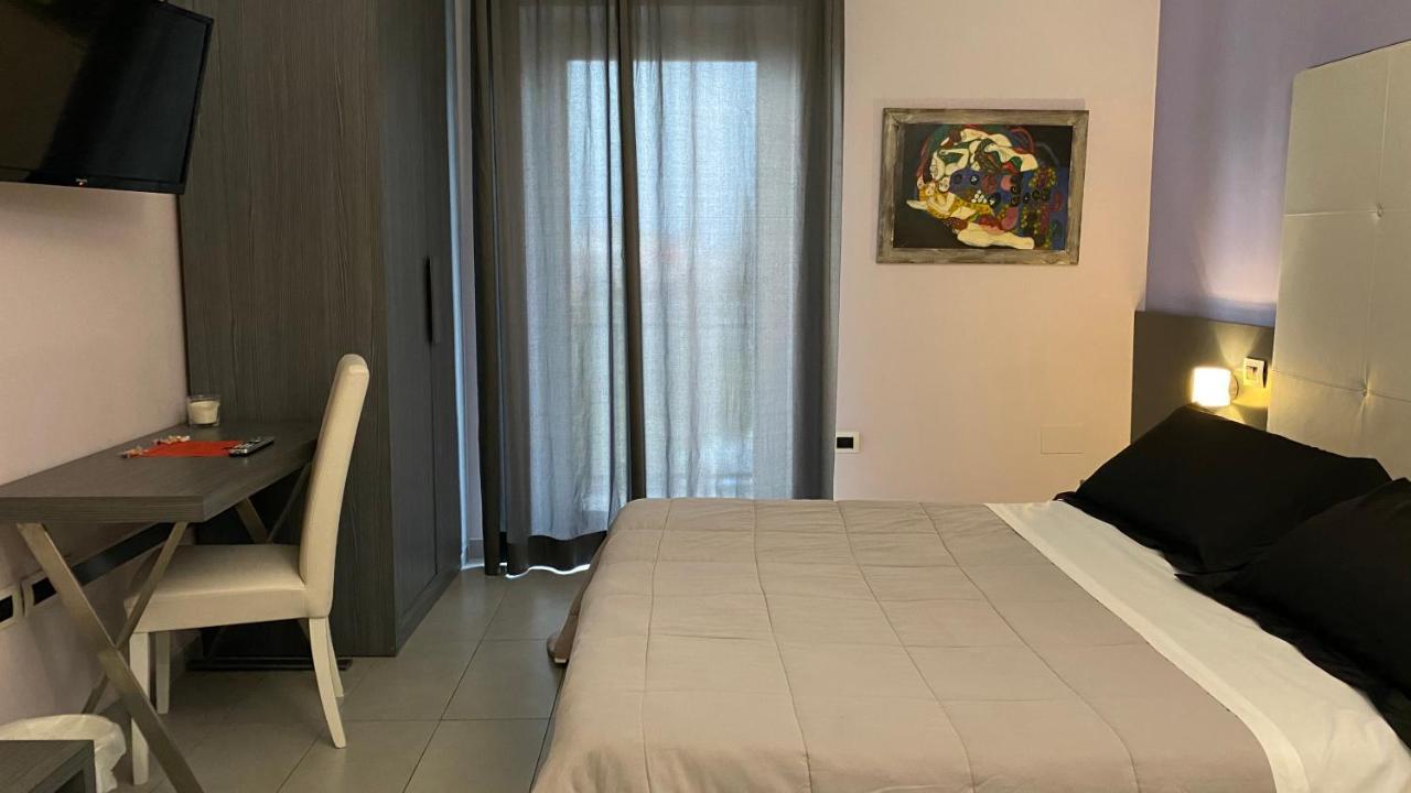 Victoria Hotel بوميليانو داركو المظهر الخارجي الصورة